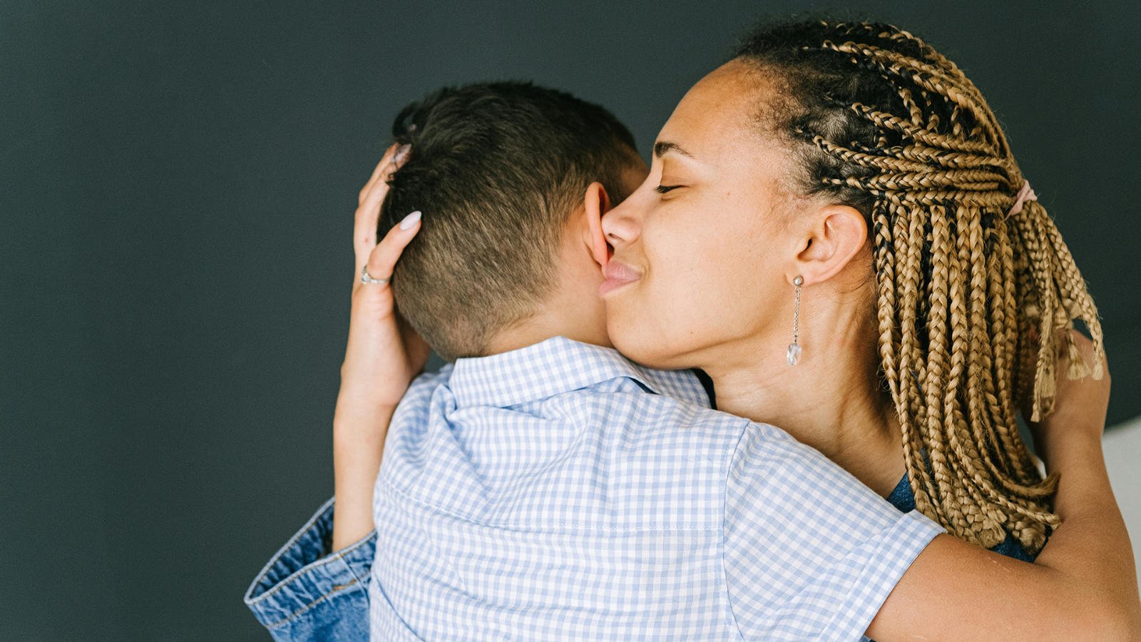 4 things every parent needs to know about attachment theory