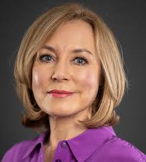 Dr Sian Williams